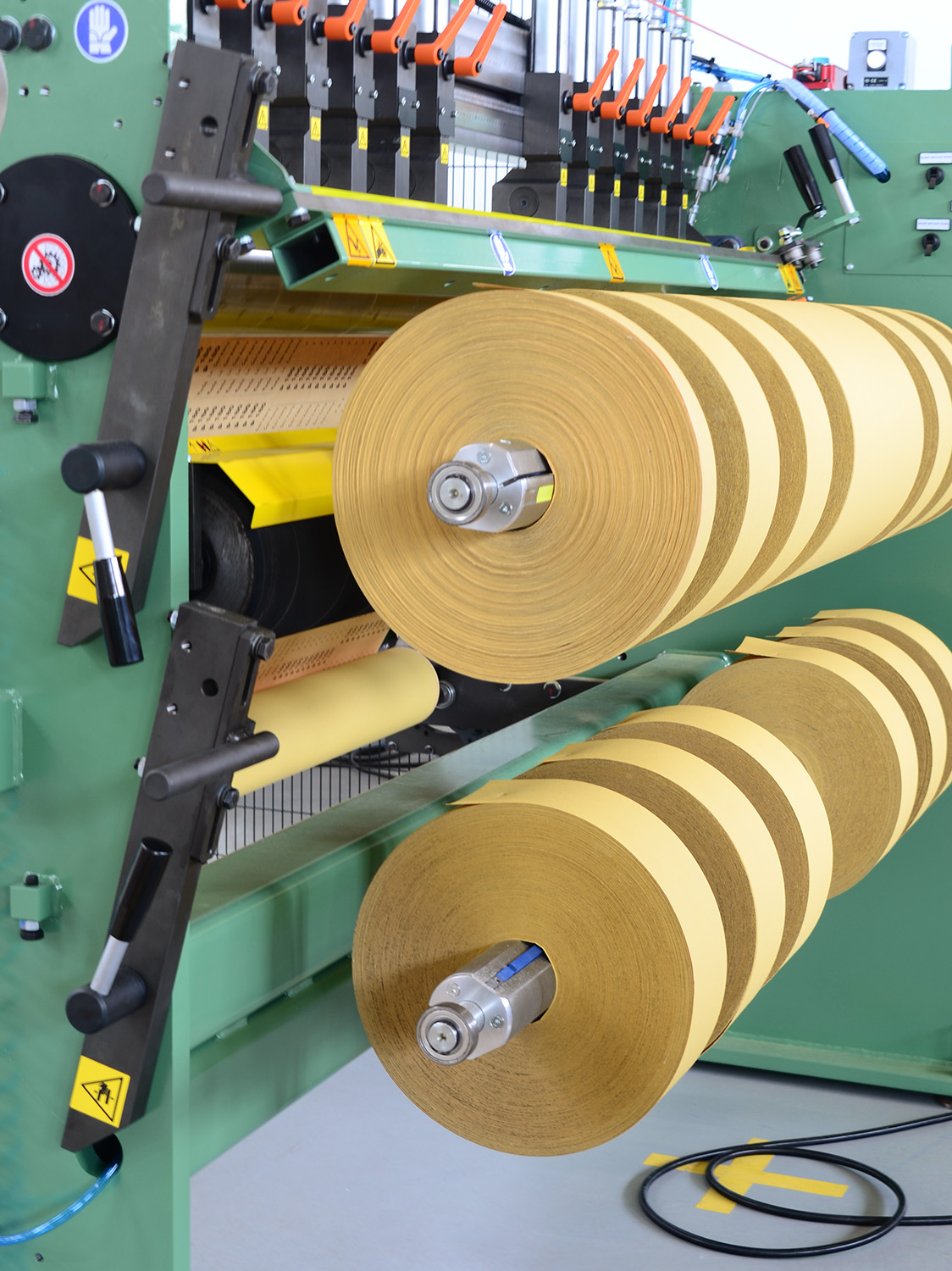 Slitter Rolo Jumbo Roll Slitter Type TRS – Products – Biko